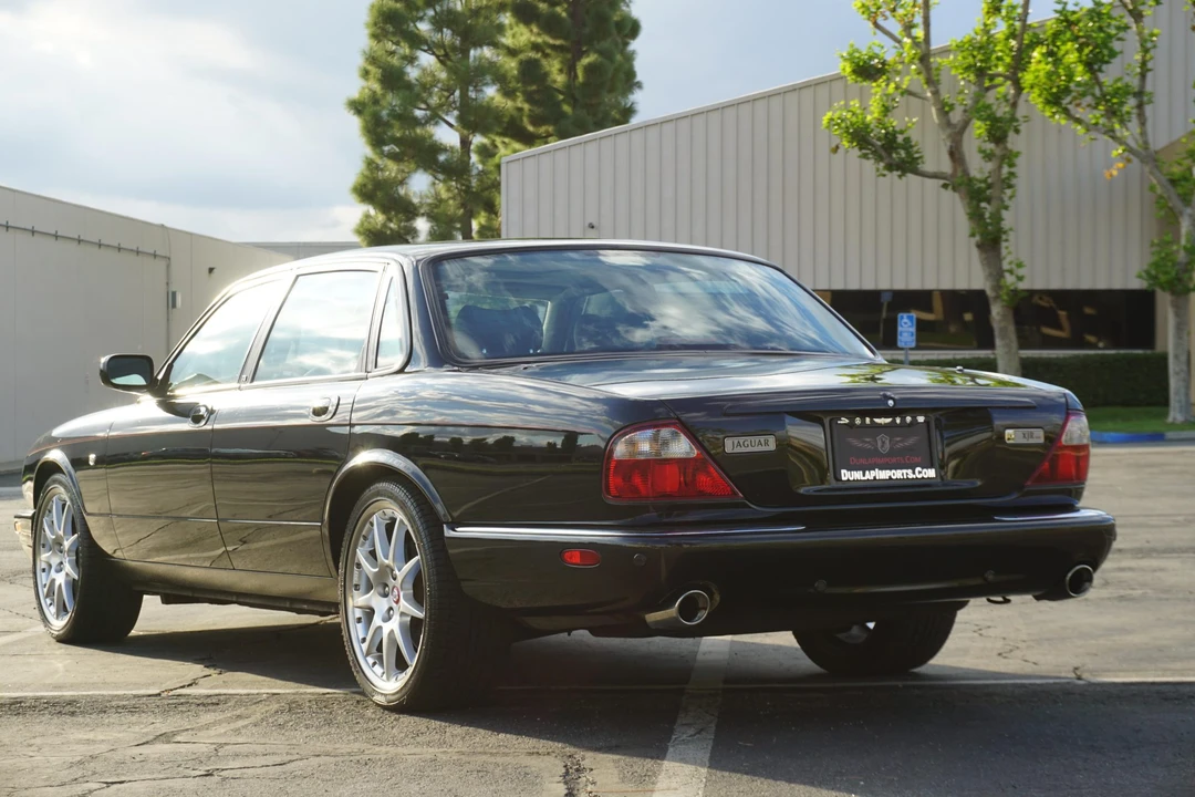 2002 Jaguar X308 XJR - Image 19 of 31