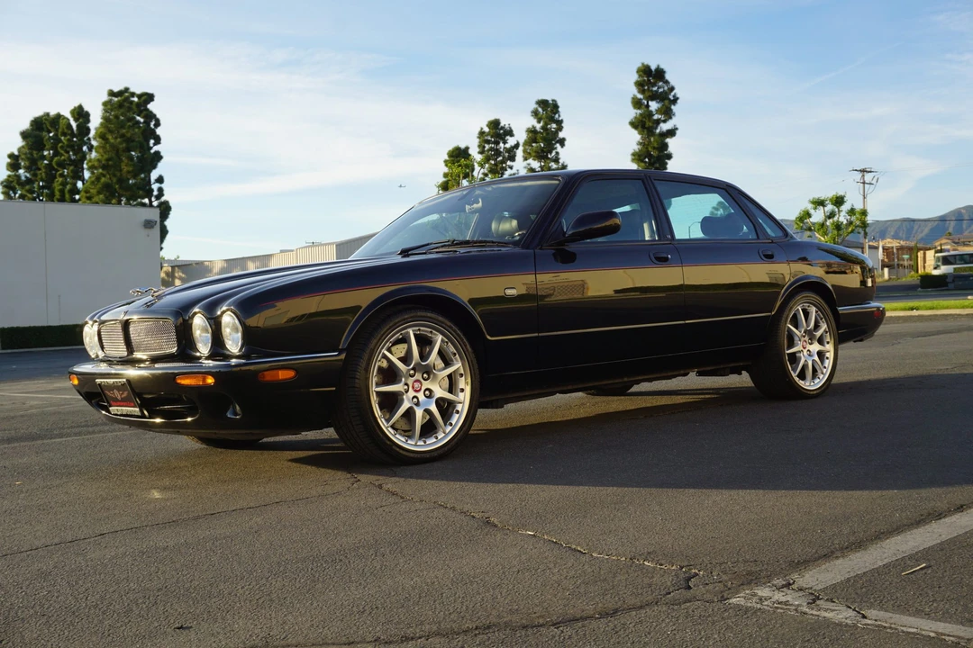 2002 Jaguar X308 XJR - Image 10 of 31