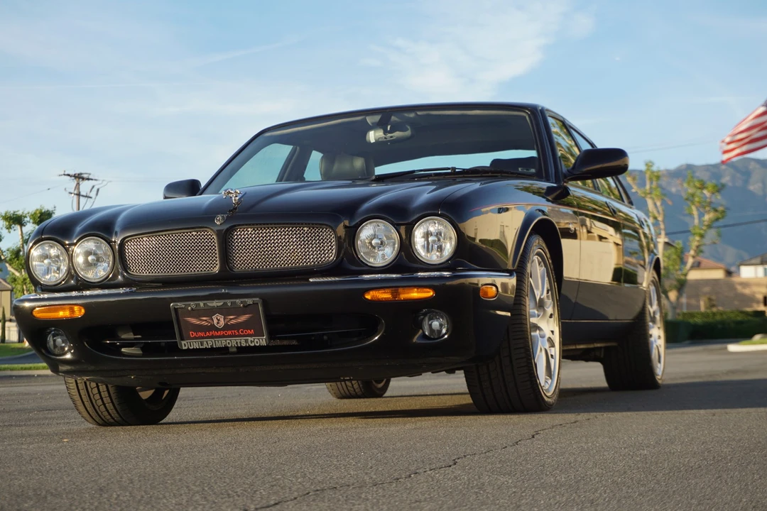 2002 Jaguar X308 XJR - Image 2 of 31