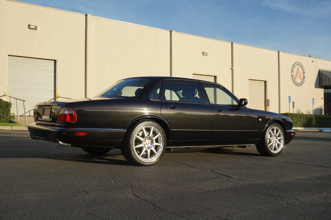 2002 Jaguar X308 XJR - Image 26 of 31