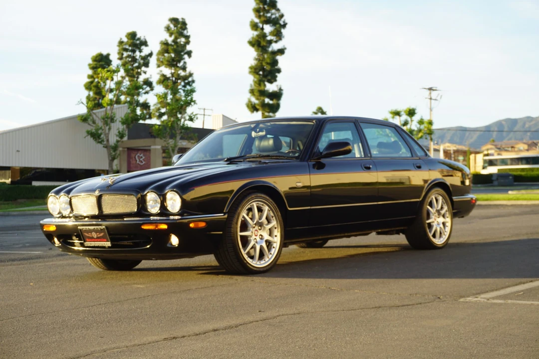 2002 Jaguar X308 XJR - Image 8 of 31