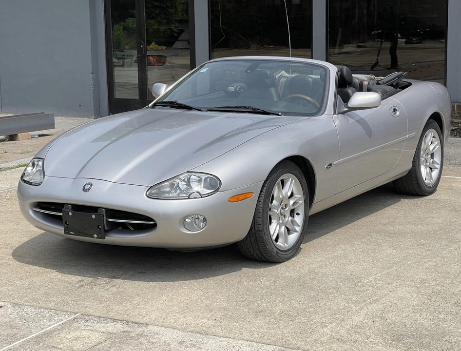 2002 Jaguar X100 XK8 - Image 8 of 31