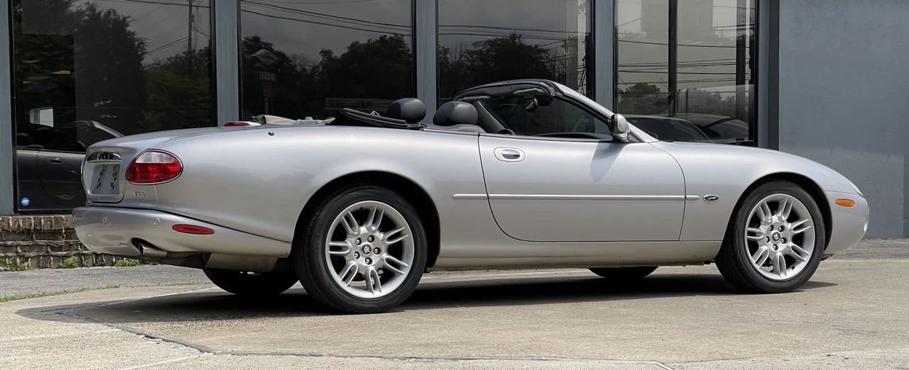 2002 Jaguar X100 XK8 - Image 23 of 31