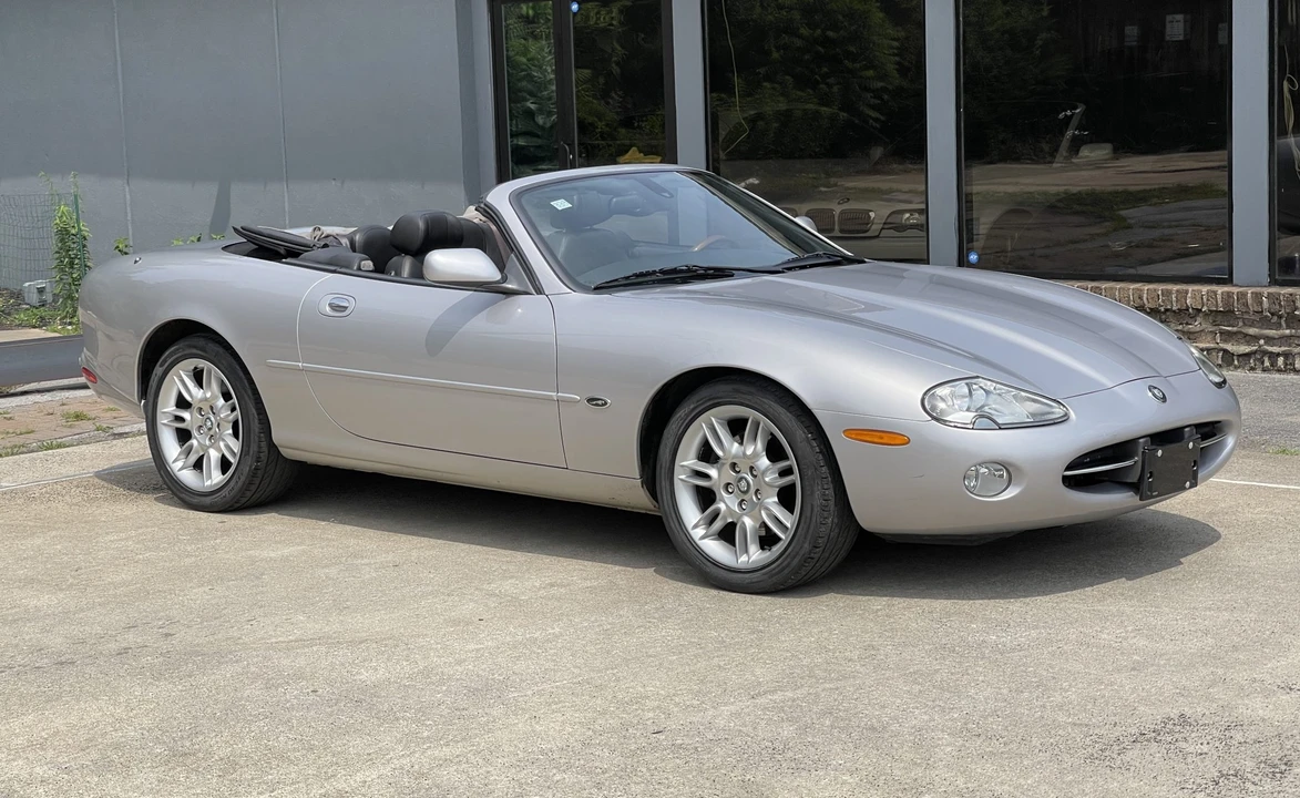 2002 Jaguar X100 XK8 - Image 27 of 31