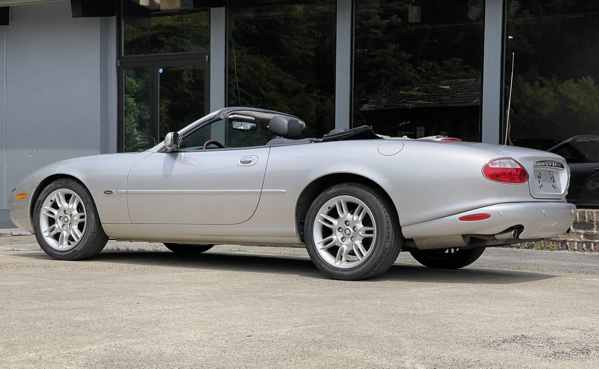 2002 Jaguar X100 XK8 - Image 14 of 31