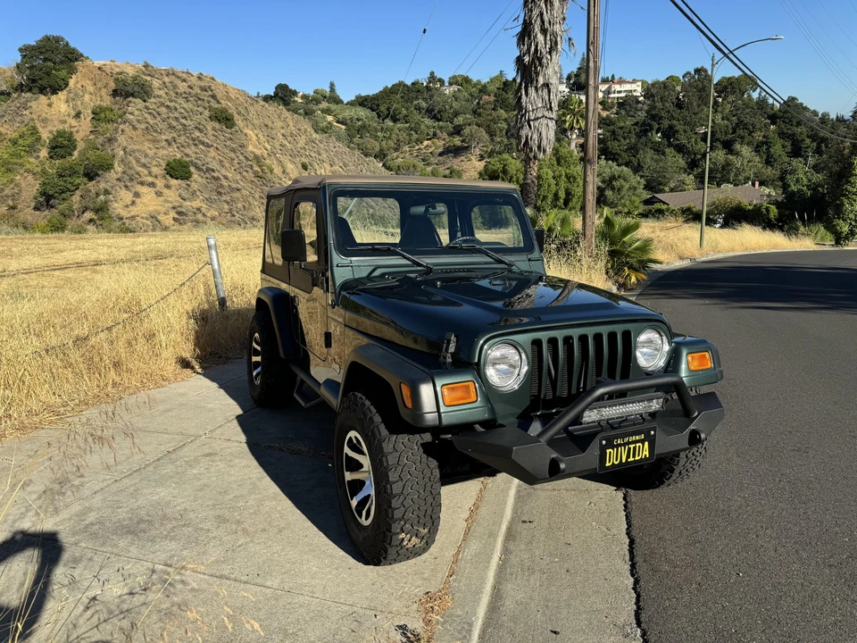 2002 Jeep TJ Wrangler - Image 2 of 31