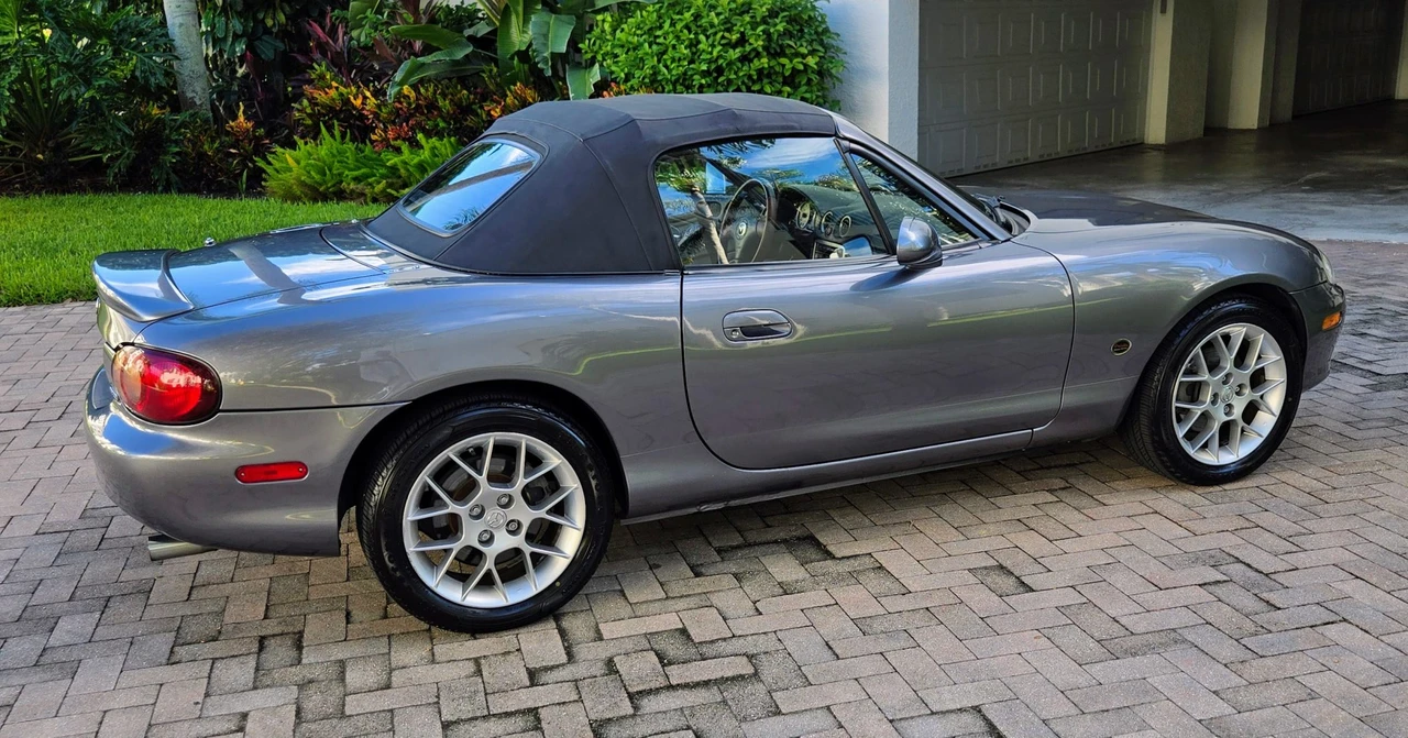 2002 Mazda NB MX-5 Miata - Image 15 of 31