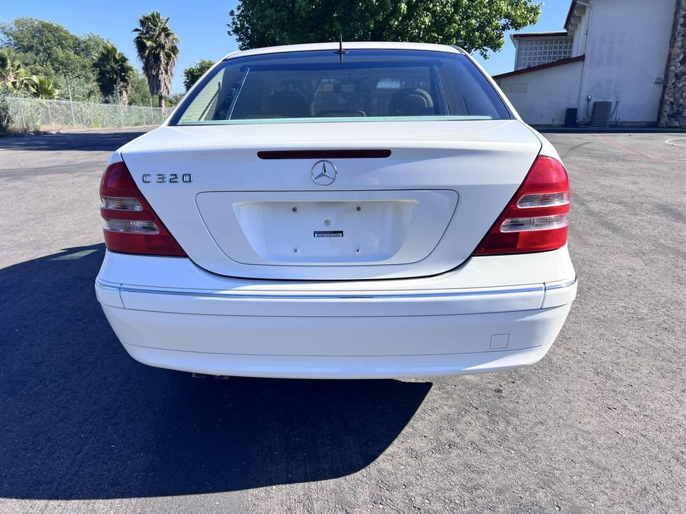 2002 Mercedes-Benz W203 C-Class - Image 9 of 31