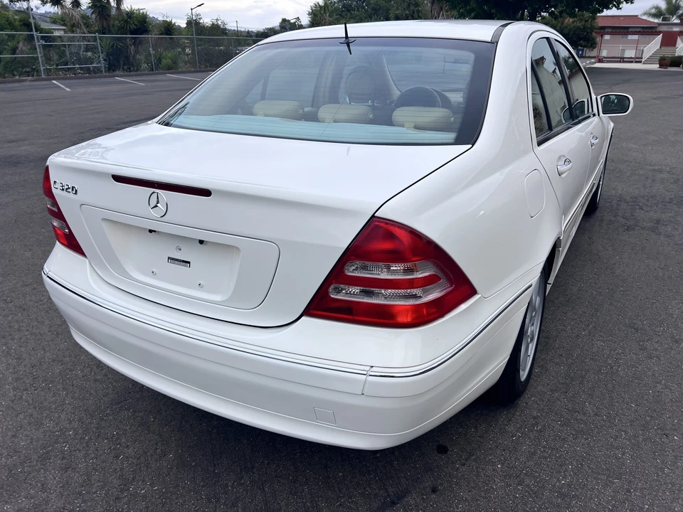 2002 Mercedes-Benz W203 C-Class - Image 10 of 31