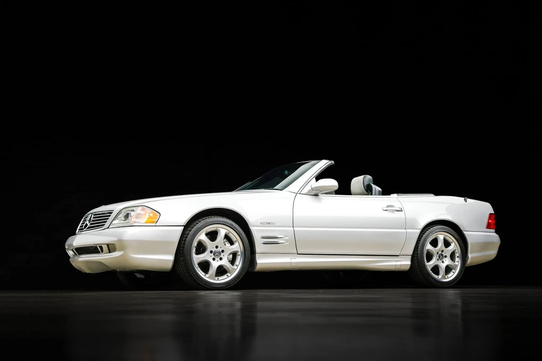 2002 Mercedes-Benz R230 SL-Class - Image 2 of 31