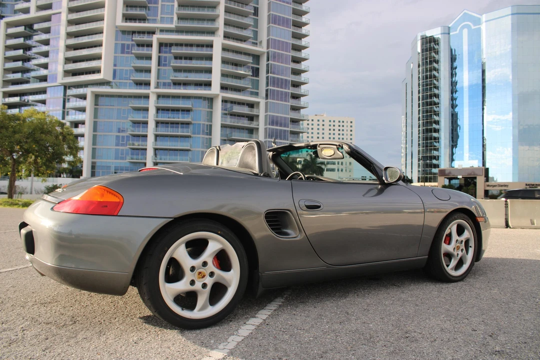 2002 Porsche 986 Boxster S - Image 9 of 31