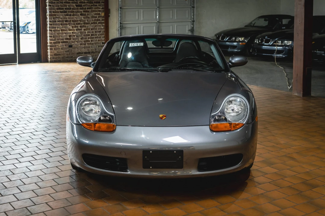 2002 Porsche 986 Boxster - Image 11 of 31