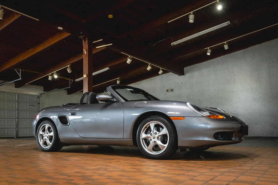 2002 Porsche 986 Boxster - Image 15 of 31