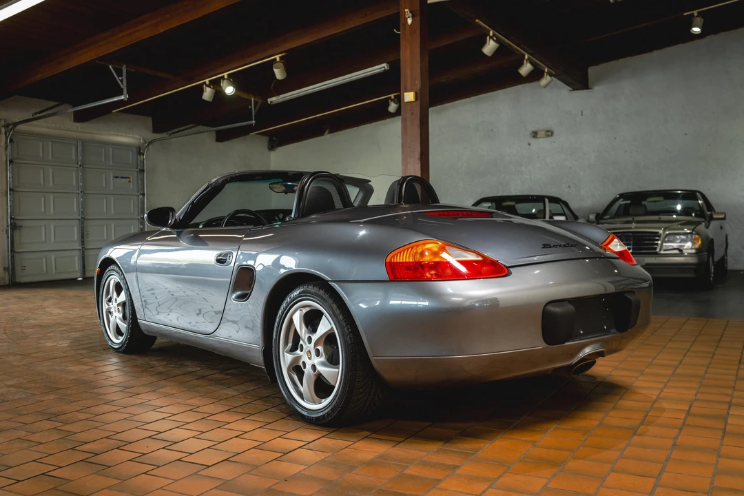 2002 Porsche 986 Boxster - Image 27 of 31