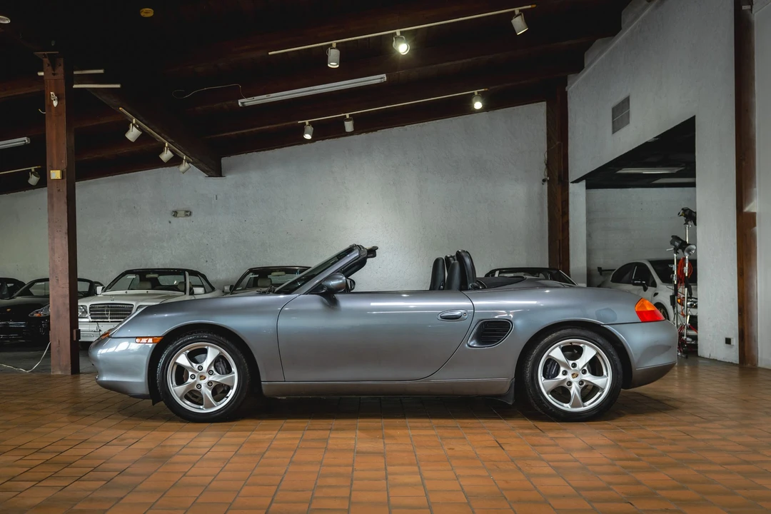 2002 Porsche 986 Boxster - Image 28 of 31