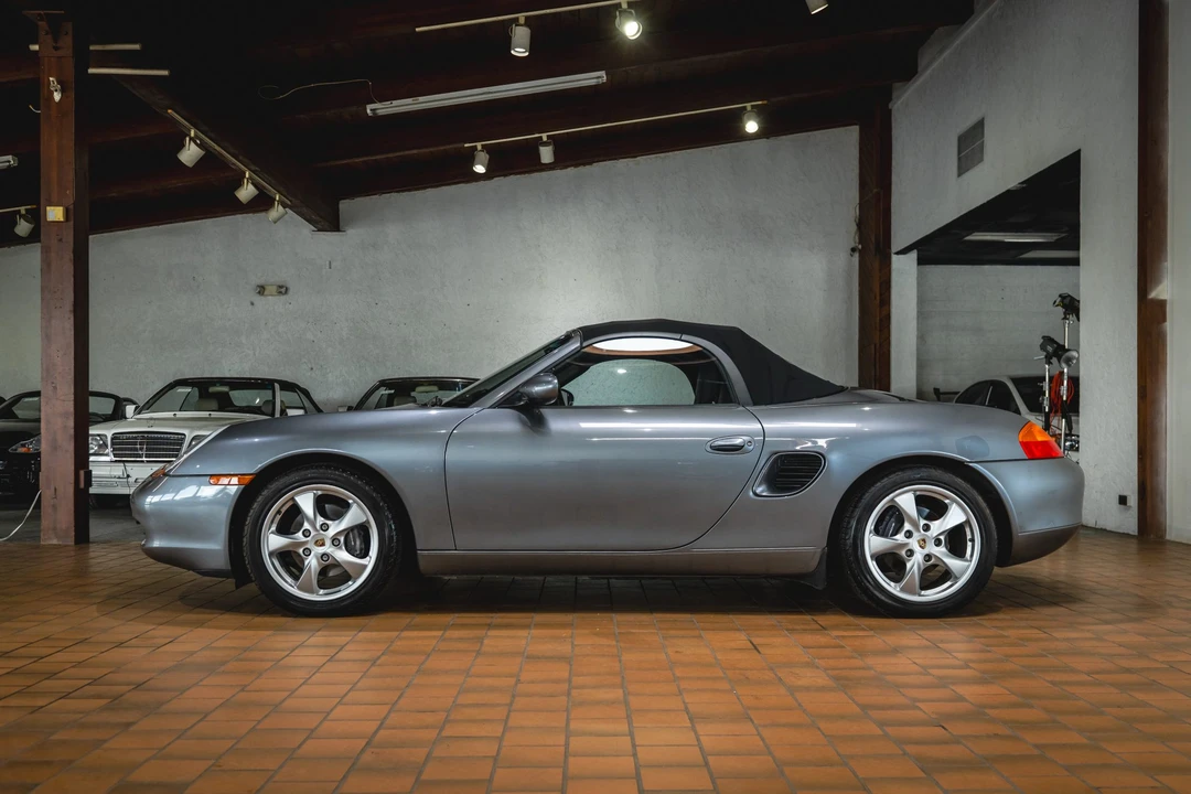 2002 Porsche 986 Boxster - Image 29 of 31
