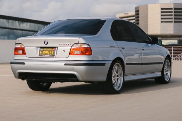 2003 BMW E39 540i - Image 2 of 7