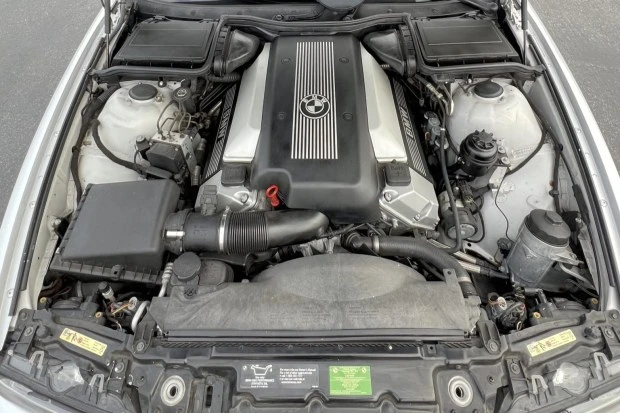 2003 BMW E39 540i - Image 6 of 7