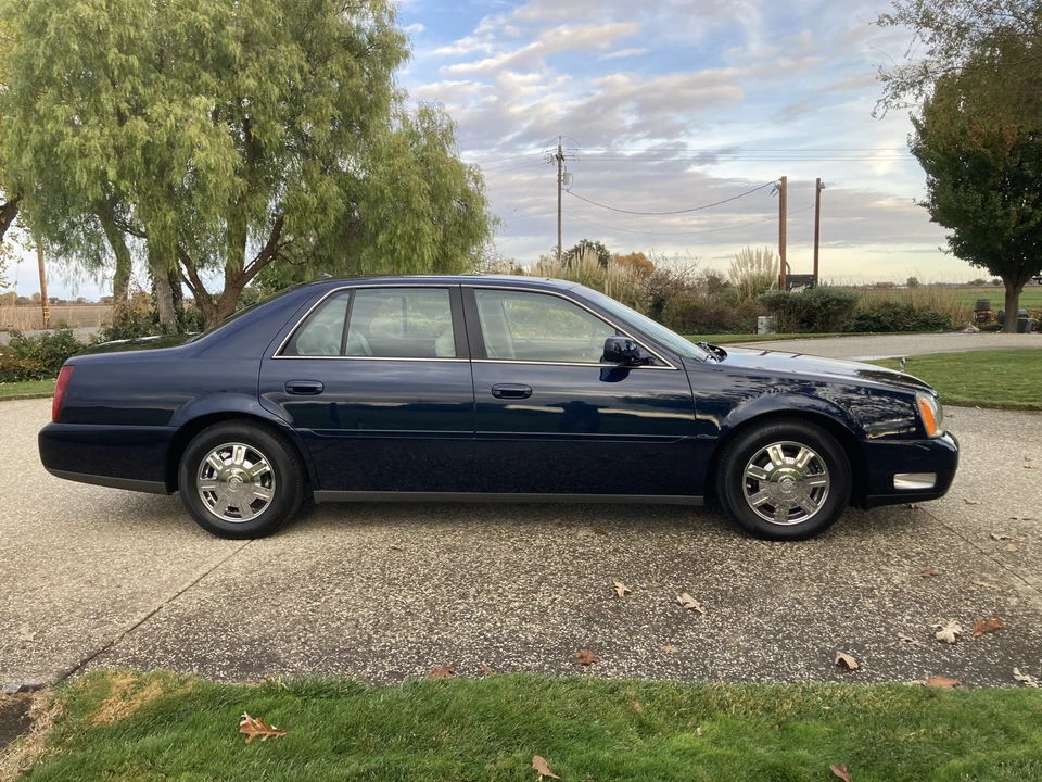 2003 Cadillac DeVille 8th Gen - Image 11 of 31