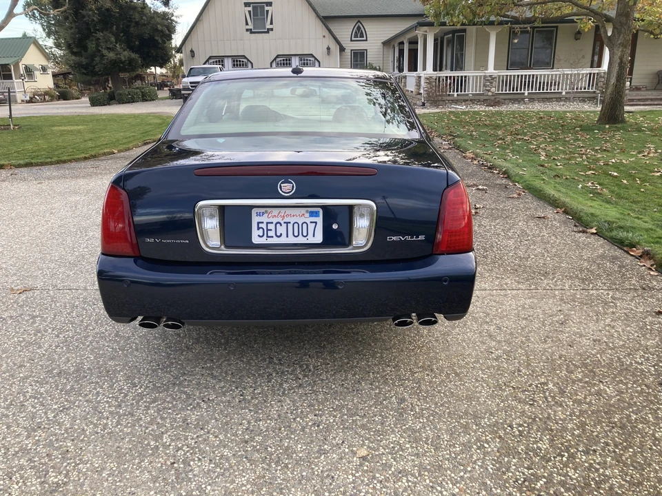 2003 Cadillac DeVille 8th Gen - Image 10 of 31