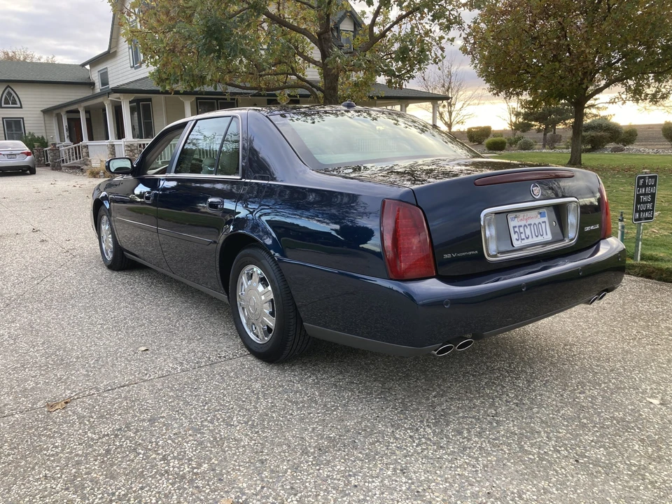 2003 Cadillac DeVille 8th Gen - Image 9 of 31
