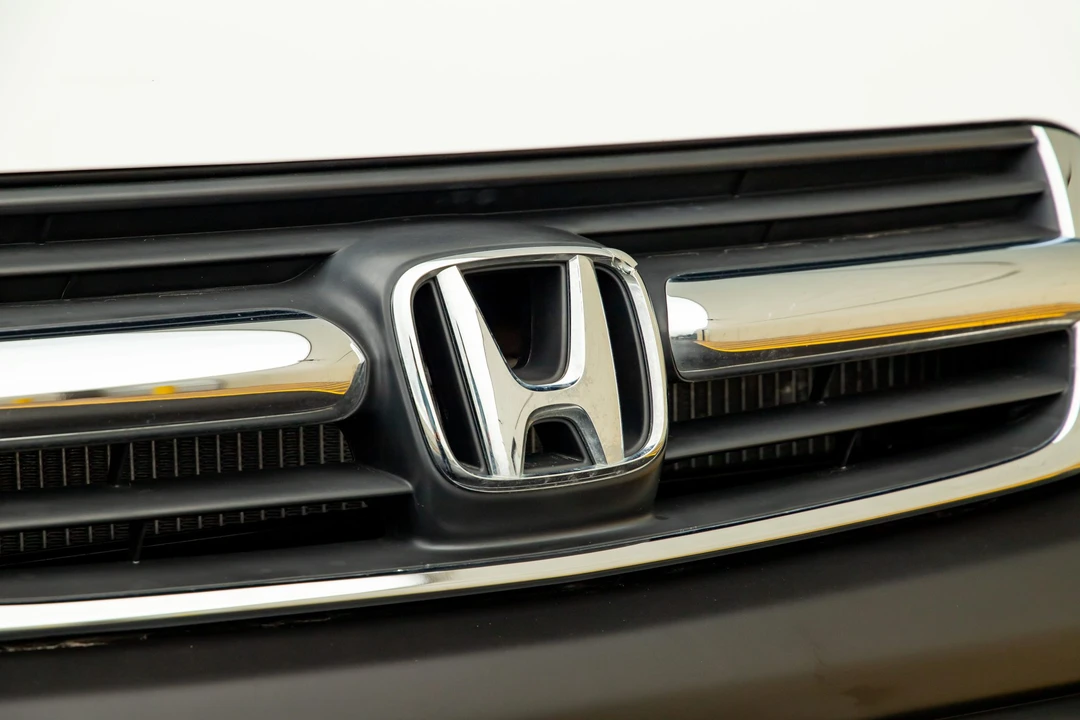 2003 Honda CR-V 2nd Gen - Image 23 of 31