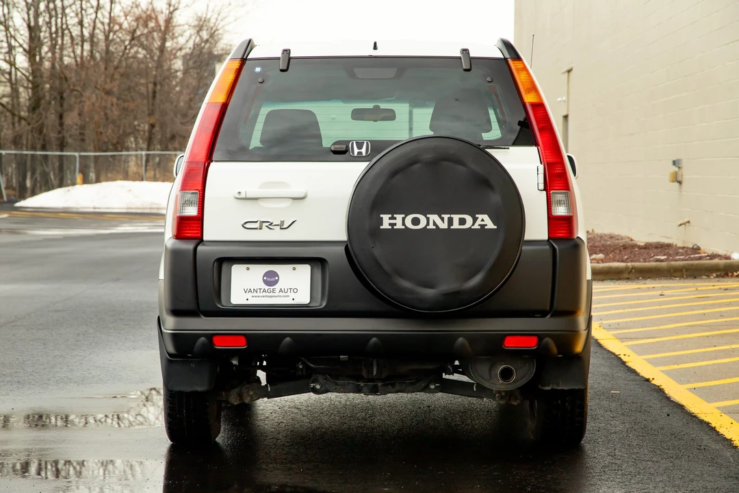 2003 Honda CR-V 2nd Gen - Image 10 of 31