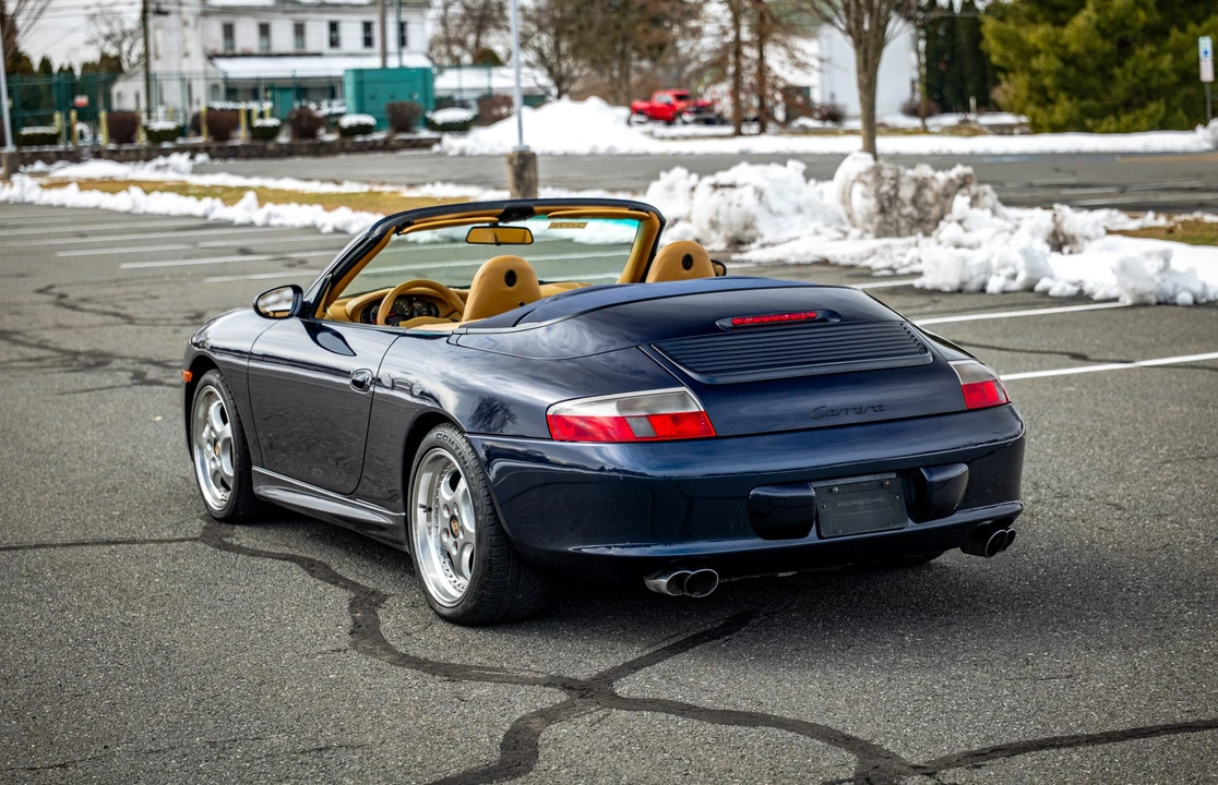 2003 Porsche 996 Carrera - Image 10 of 31