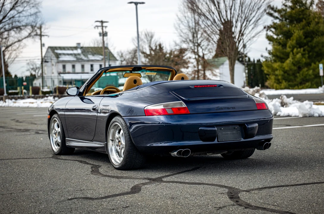 2003 Porsche 996 Carrera - Image 11 of 31
