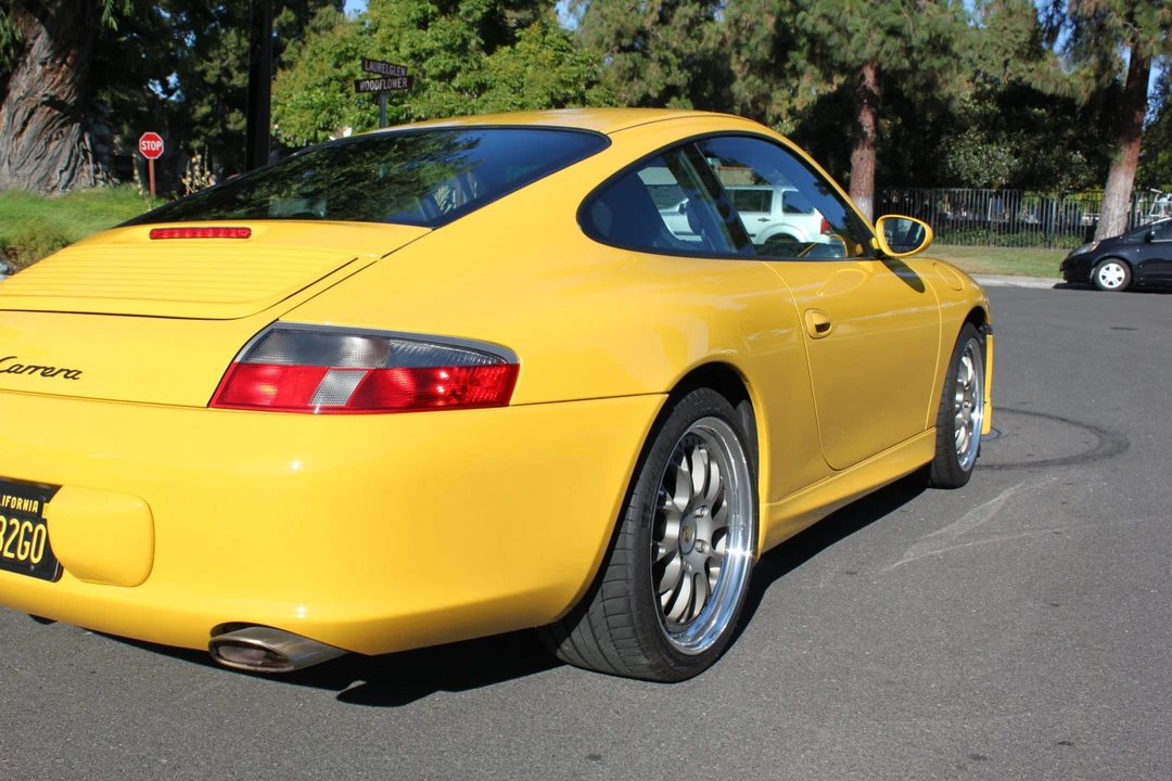 2003 Porsche 996 Carrera - Image 24 of 31