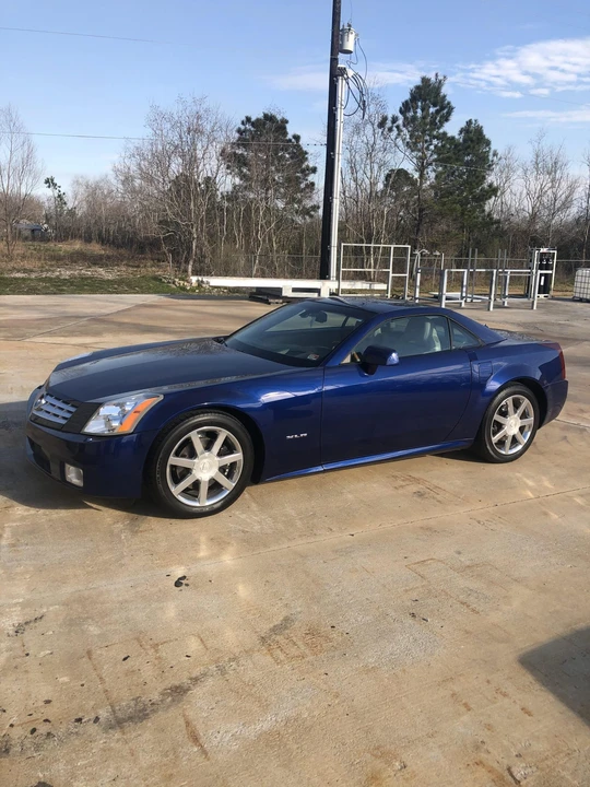 2004 Cadillac XLR - Image 2 of 31