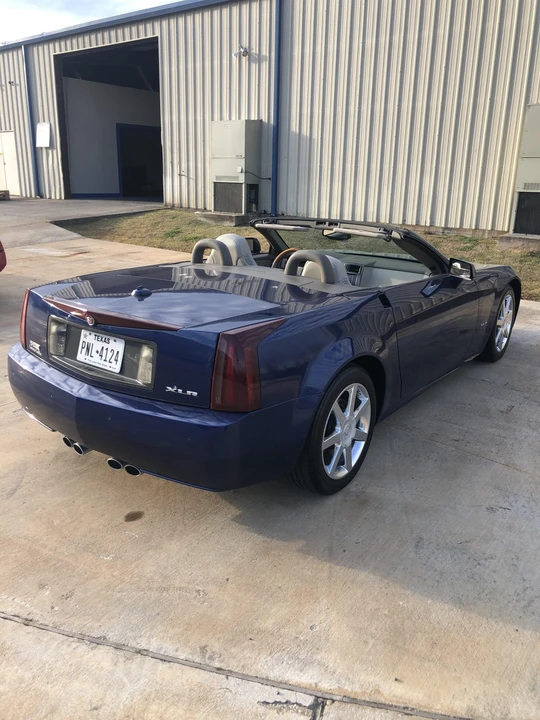 2004 Cadillac XLR - Image 15 of 31