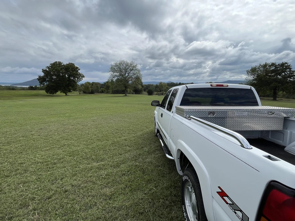 2004 GMC Sierra 2nd Gen - Image 31 of 31