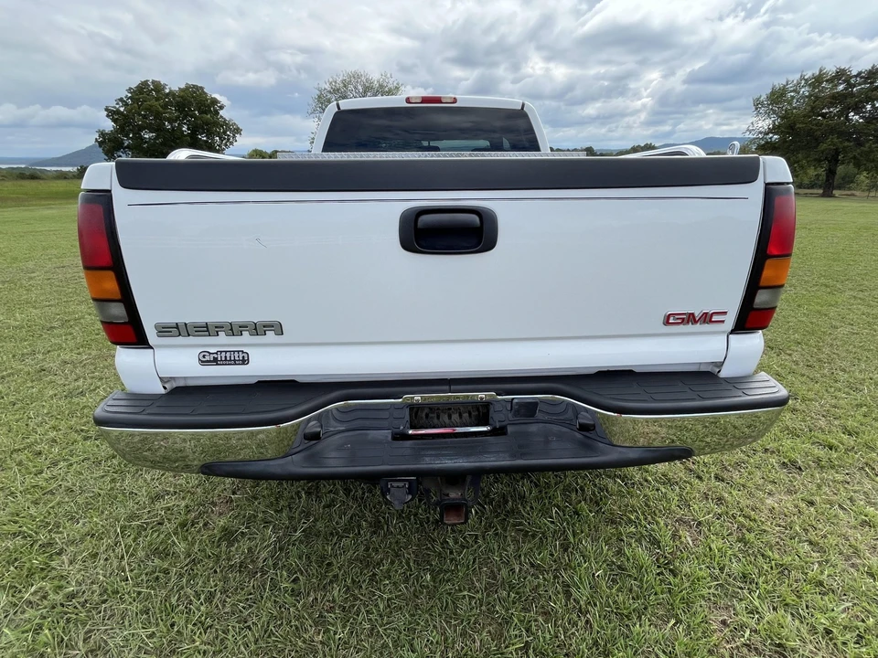 2004 GMC Sierra 2nd Gen - Image 14 of 31