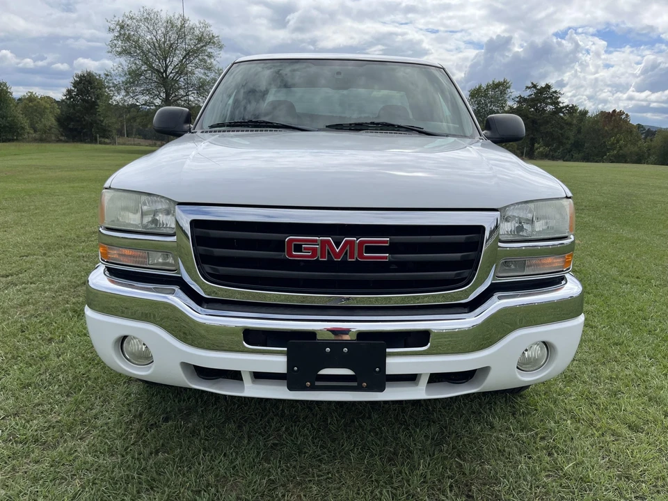 2004 GMC Sierra 2nd Gen - Image 26 of 31