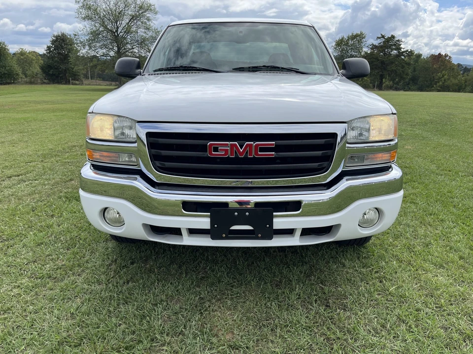 2004 GMC Sierra 2nd Gen - Image 28 of 31