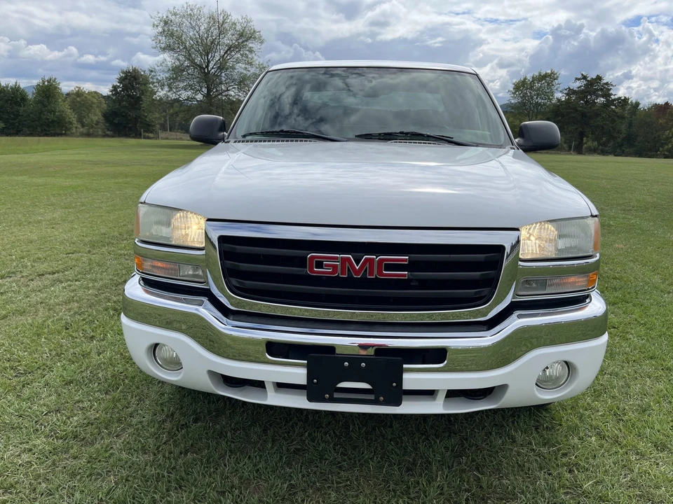2004 GMC Sierra 2nd Gen - Image 27 of 31