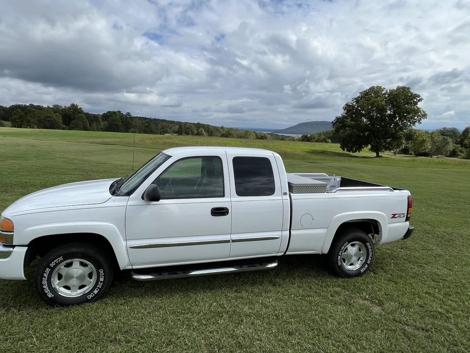 2004 GMC Sierra 2nd Gen - Image 30 of 31