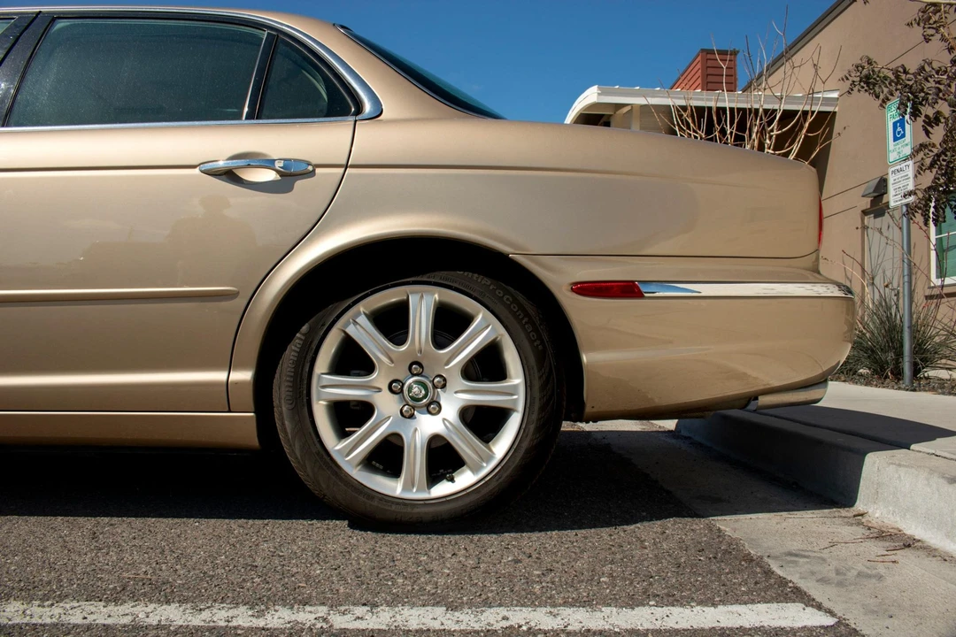 2004 Jaguar X350/X356/X358 XJ - Image 19 of 31
