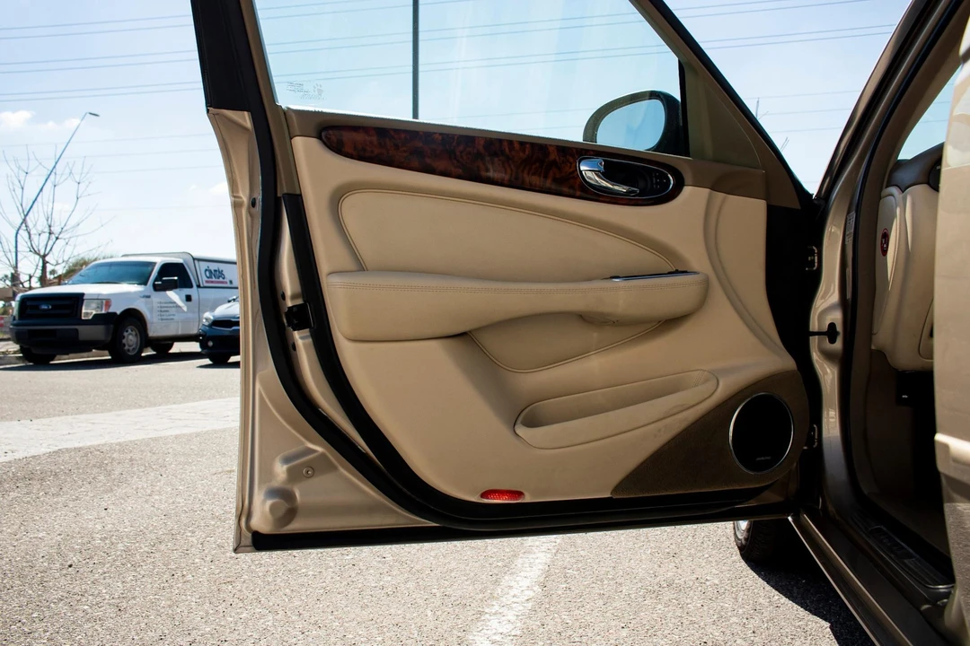 2004 Jaguar X350/X356/X358 XJ - Image 30 of 31