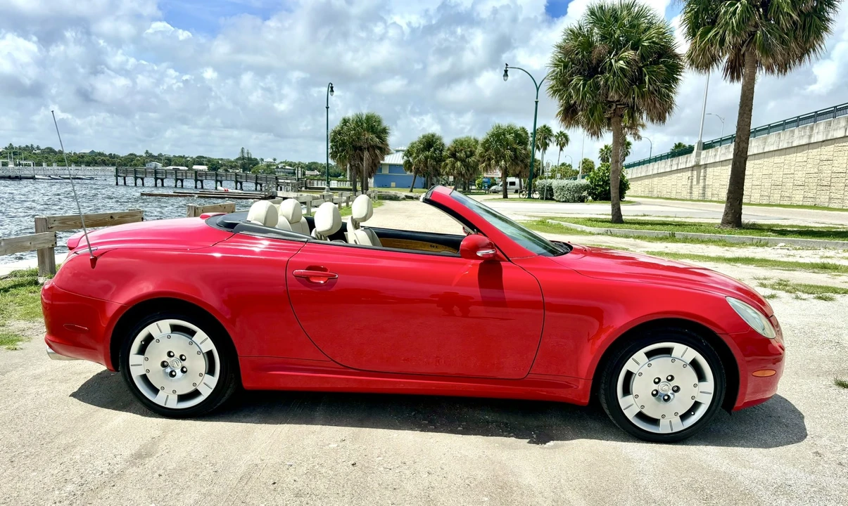 2004 Lexus SC430 - Image 4 of 31
