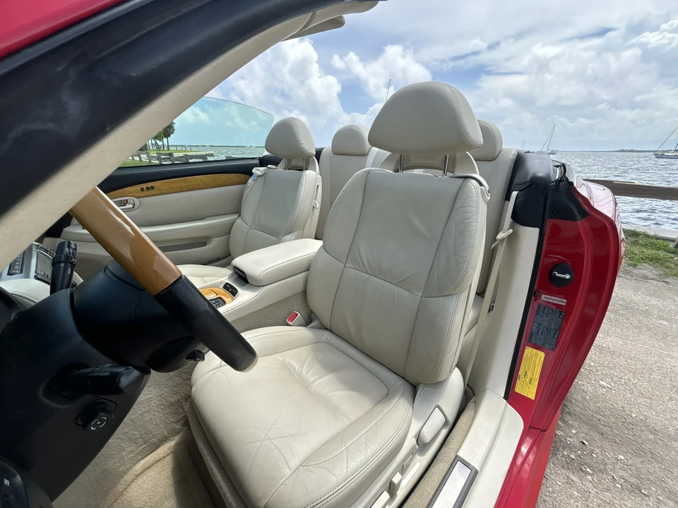 2004 Lexus SC430 - Image 23 of 31