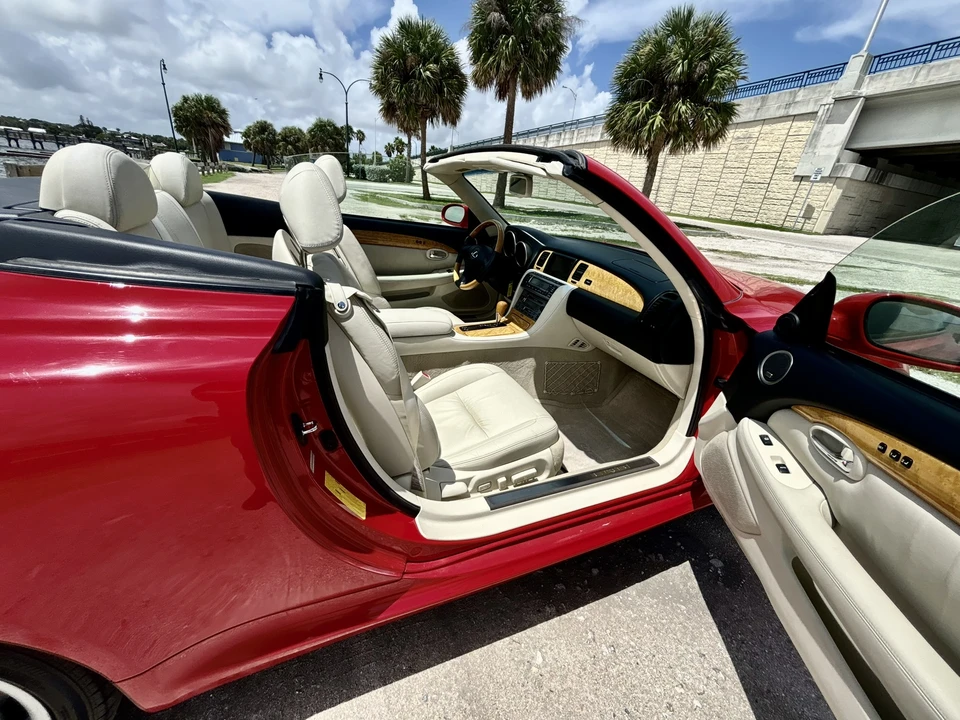 2004 Lexus SC430 - Image 27 of 31