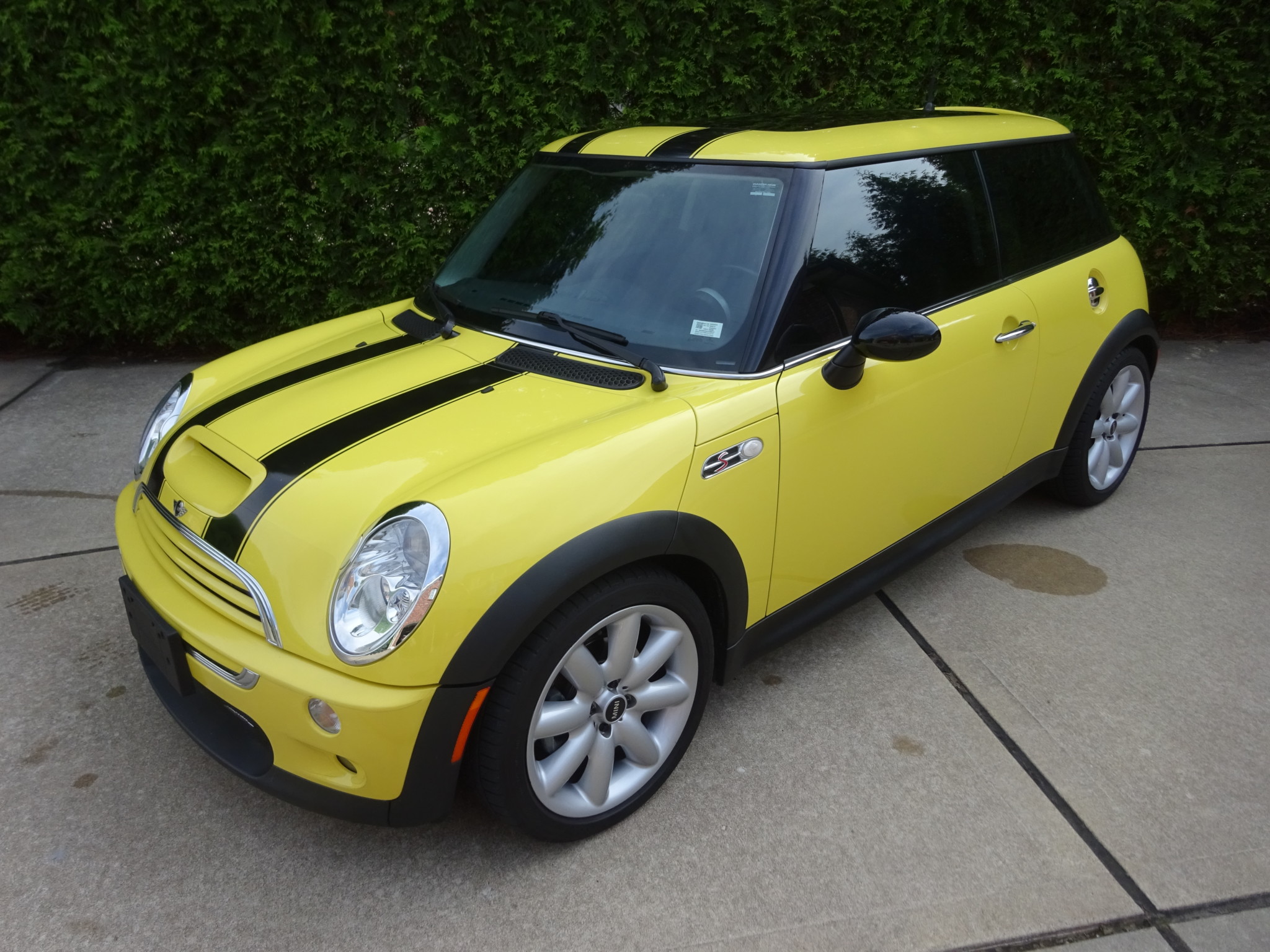 40k-Mile 2004 Mini Cooper S JCW