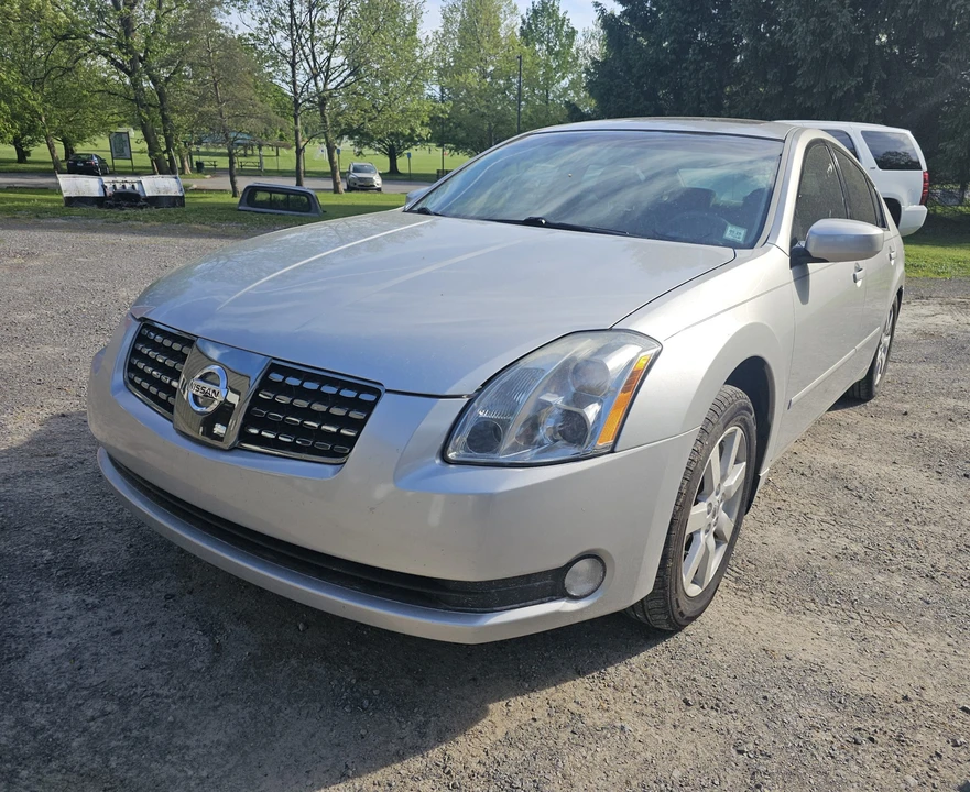 2004 Nissan Maxima 5th Gen - Image 5 of 31