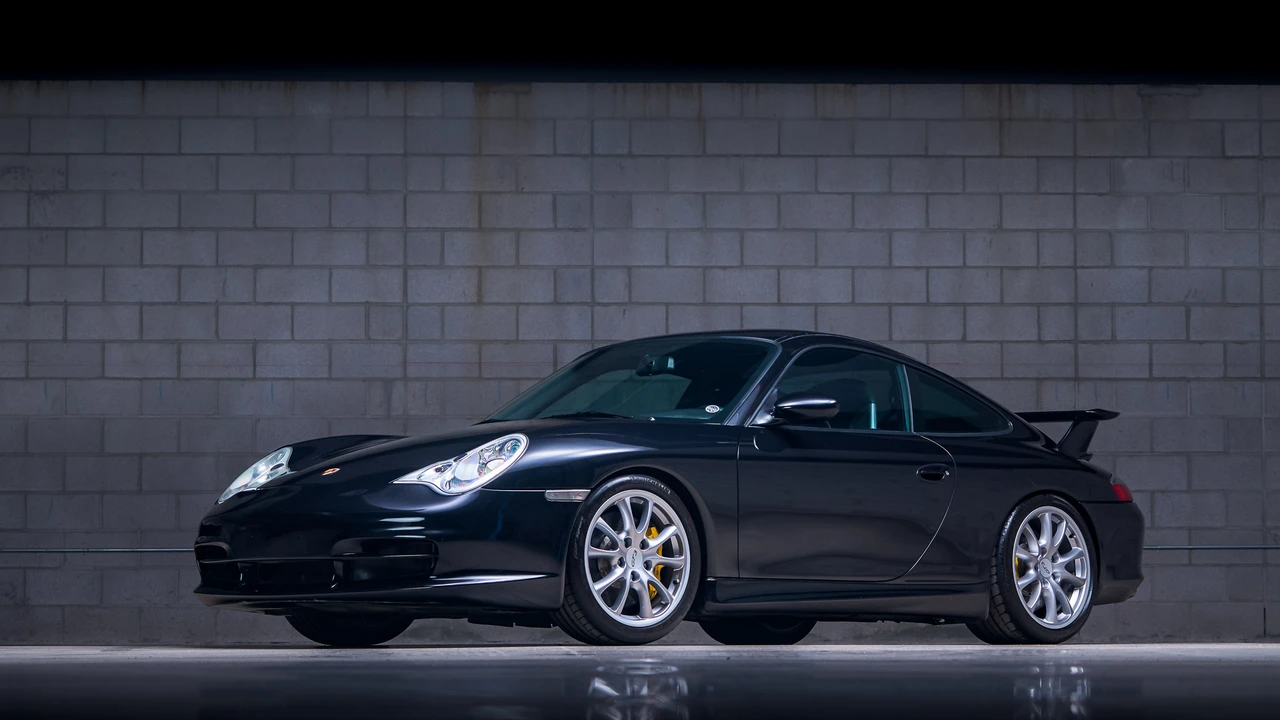 2004 Porsche 996 GT3 - Image 16 of 31