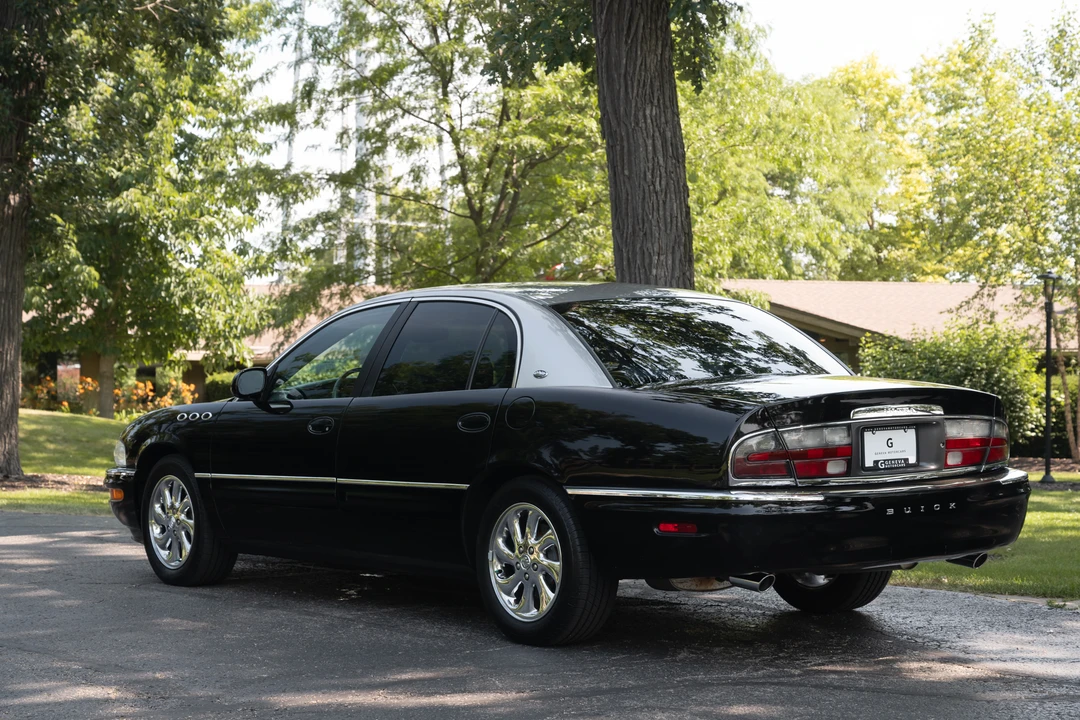 2005 Buick Park Avenue - Image 10 of 31