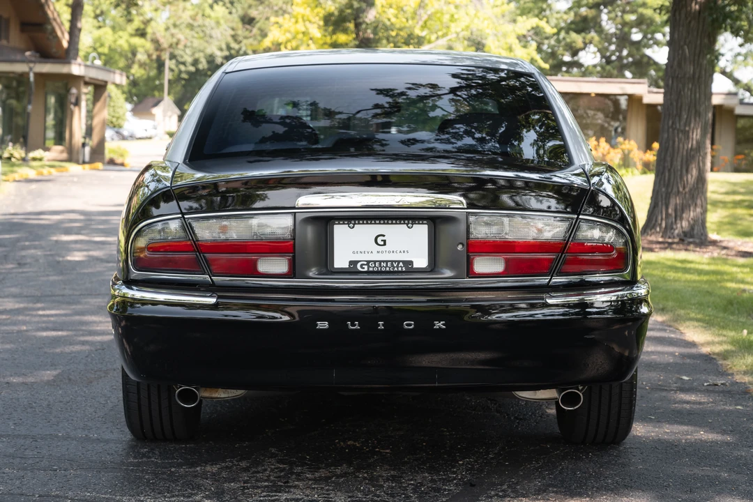 2005 Buick Park Avenue - Image 12 of 31