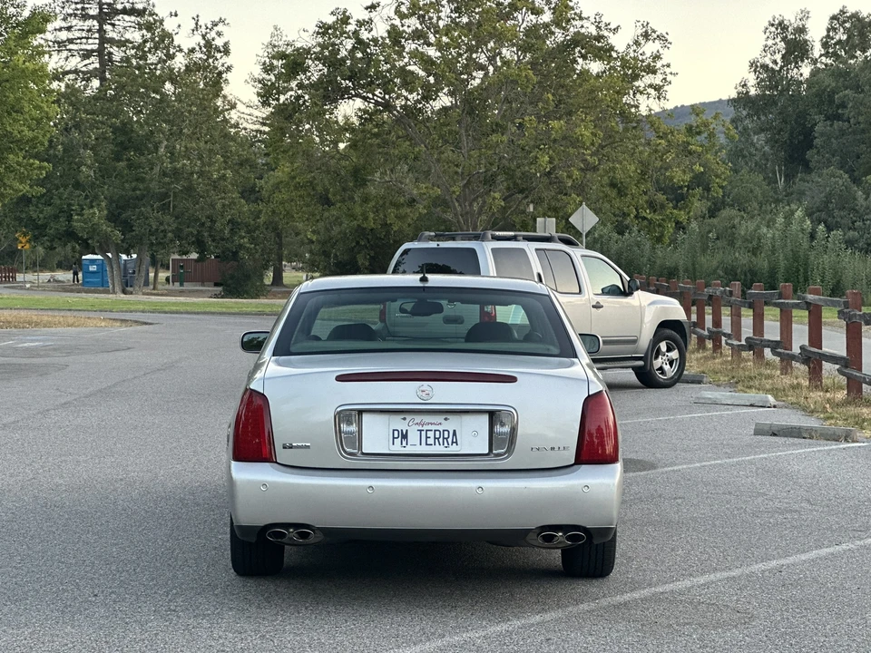 2005 Cadillac DeVille 8th Gen - Image 5 of 31