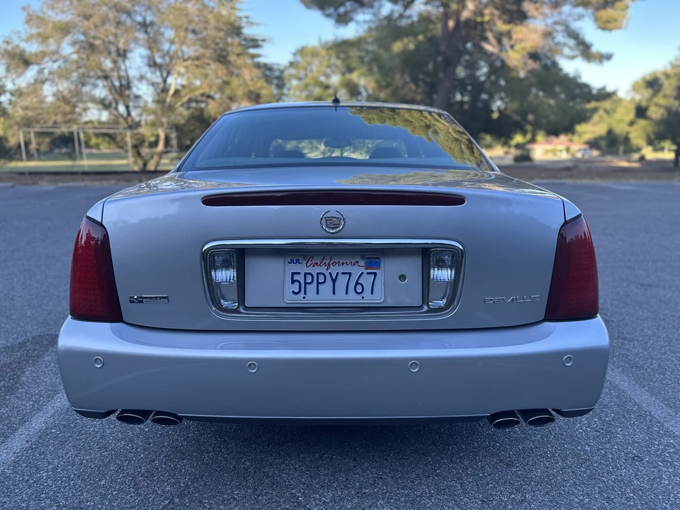 2005 Cadillac DeVille 8th Gen - Image 14 of 31